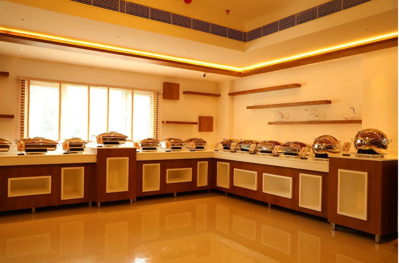 Kazhakuttam Hotel Karthika Park מראה חיצוני תמונה