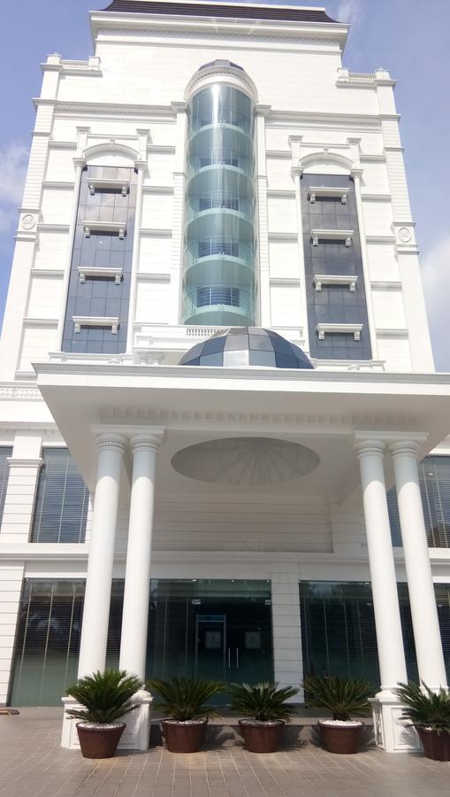 Kazhakuttam Hotel Karthika Park מראה חיצוני תמונה