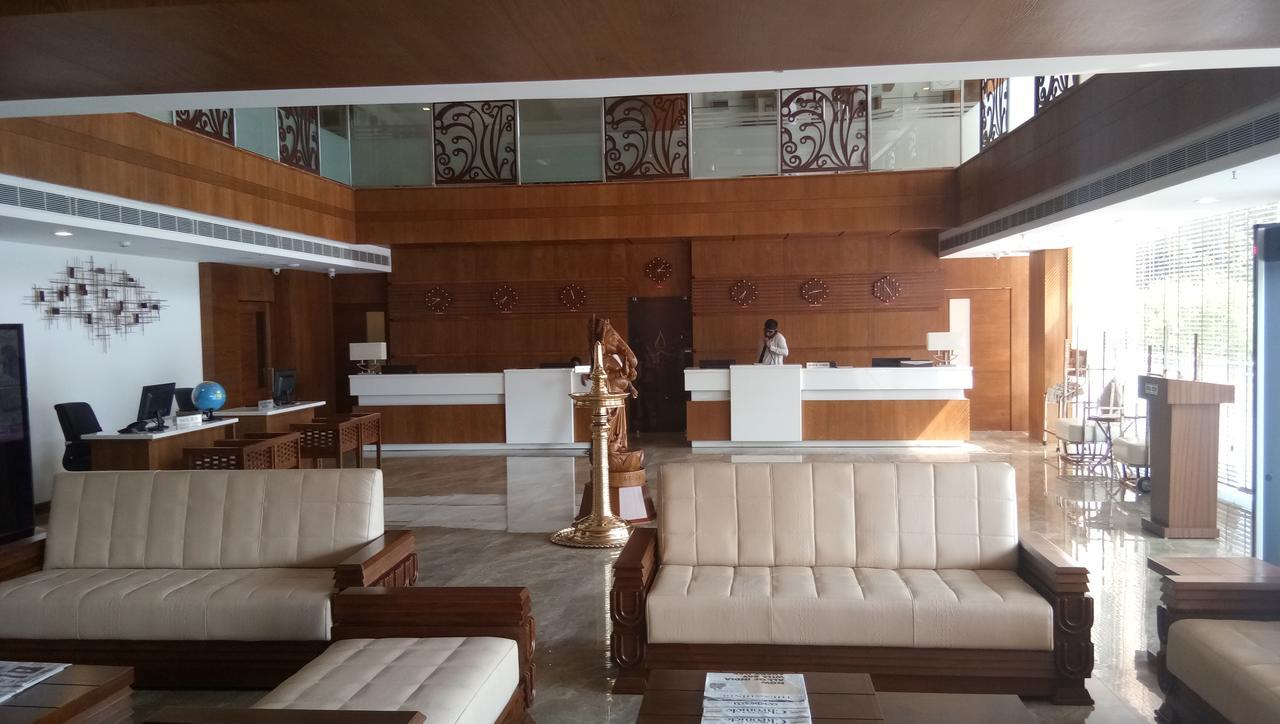 Kazhakuttam Hotel Karthika Park מראה חיצוני תמונה