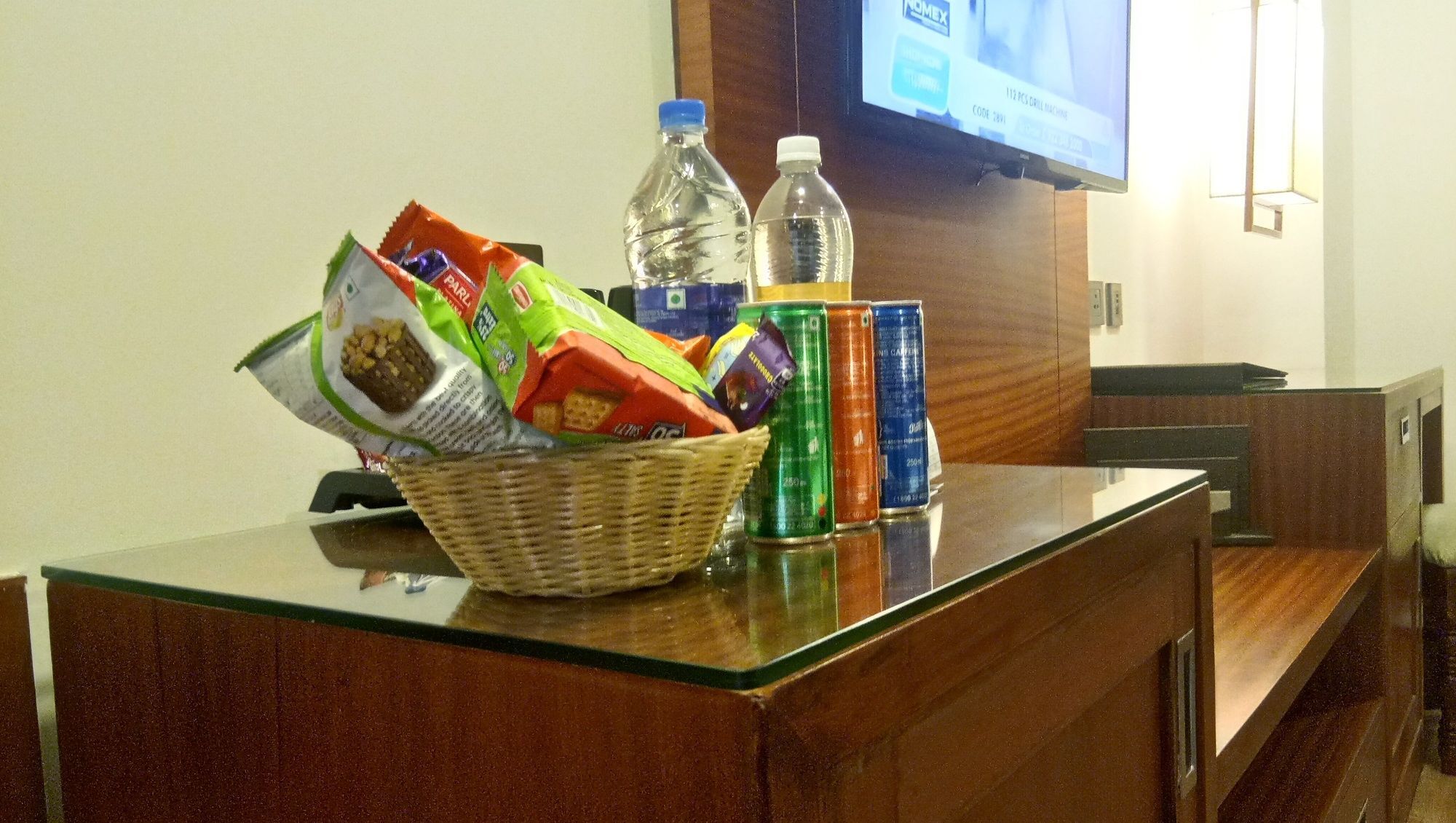 Kazhakuttam Hotel Karthika Park מראה חיצוני תמונה