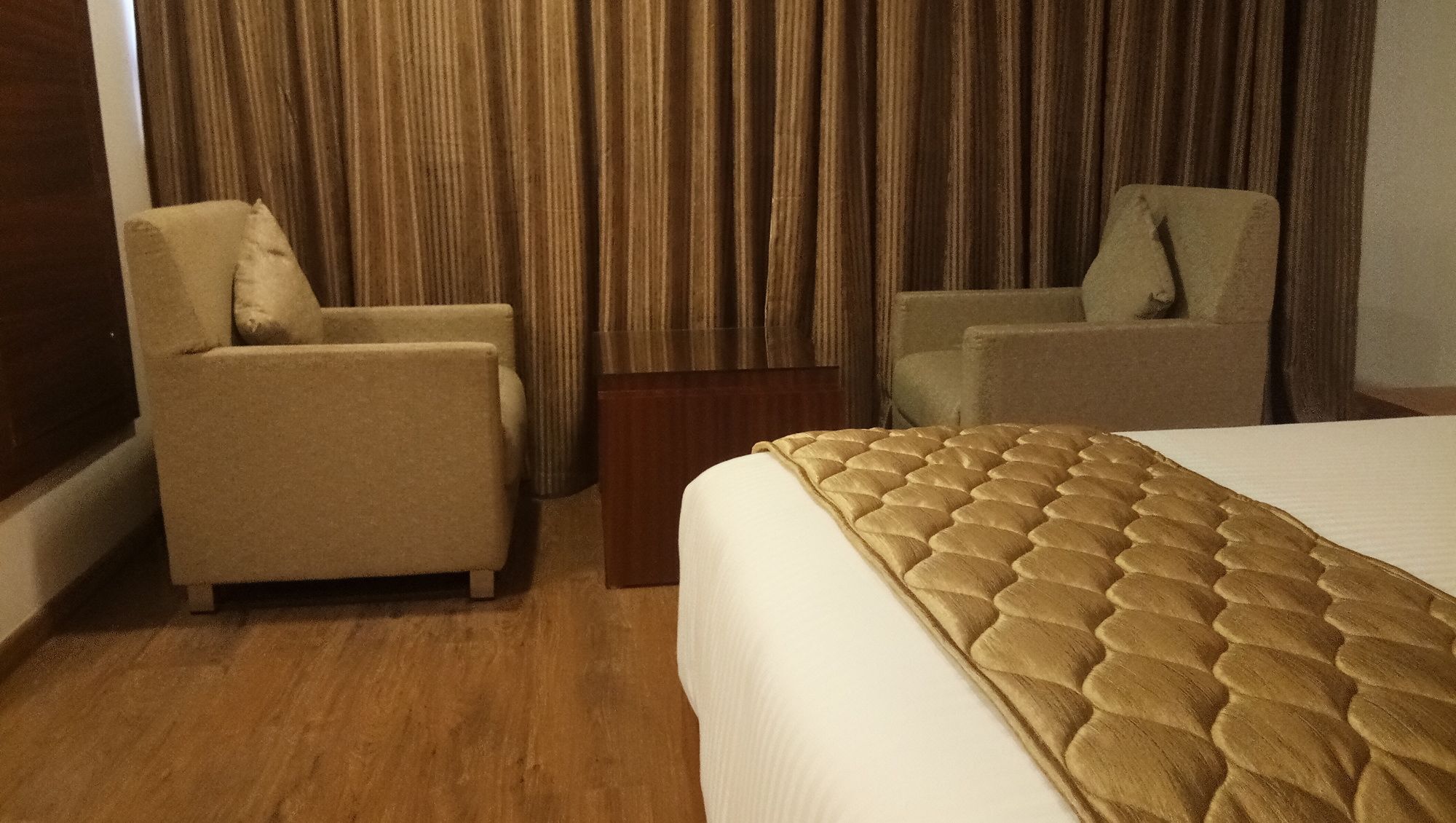 Kazhakuttam Hotel Karthika Park מראה חיצוני תמונה