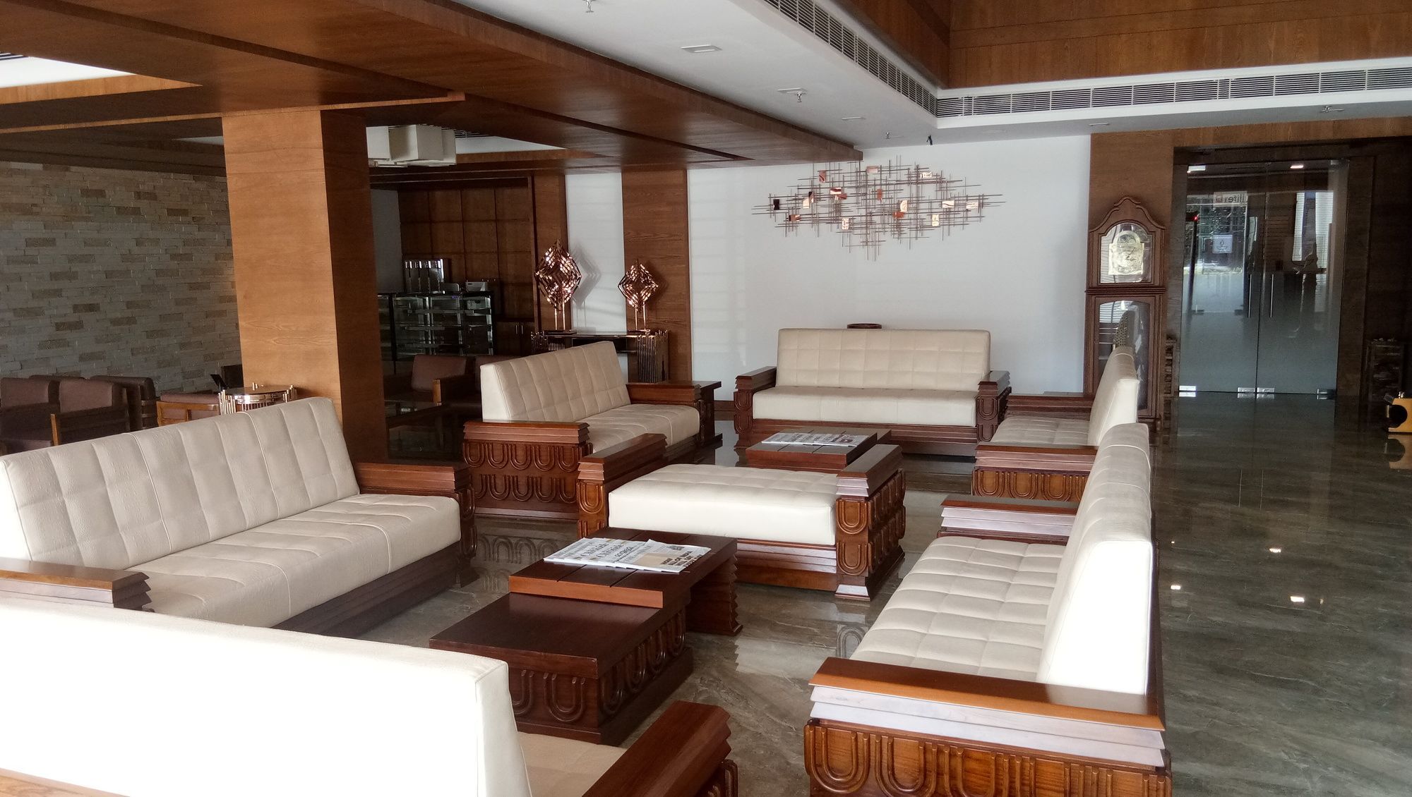 Kazhakuttam Hotel Karthika Park מראה חיצוני תמונה